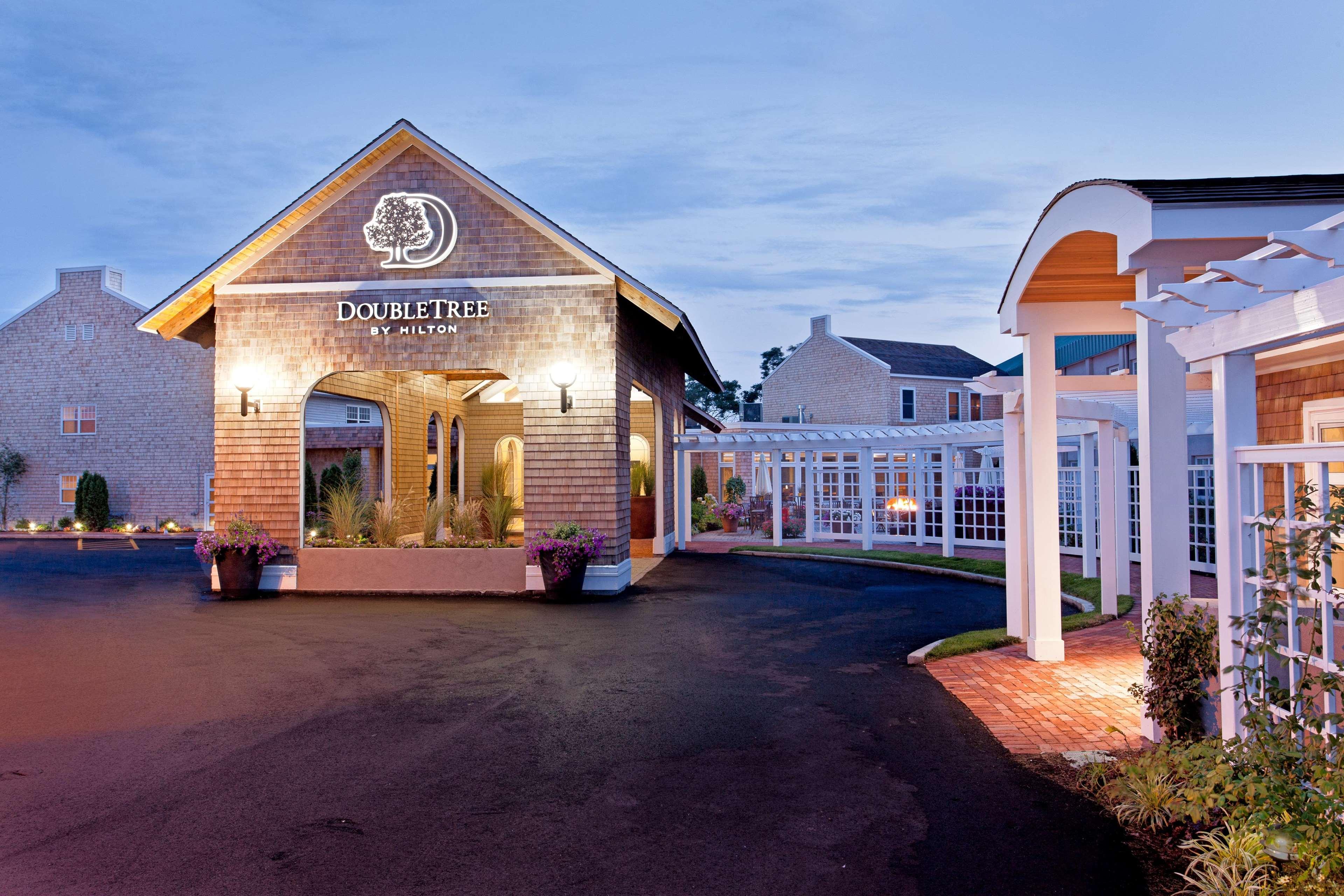 Hotel Doubletree By Hilton Cape Cod - Hyannis Exterior foto