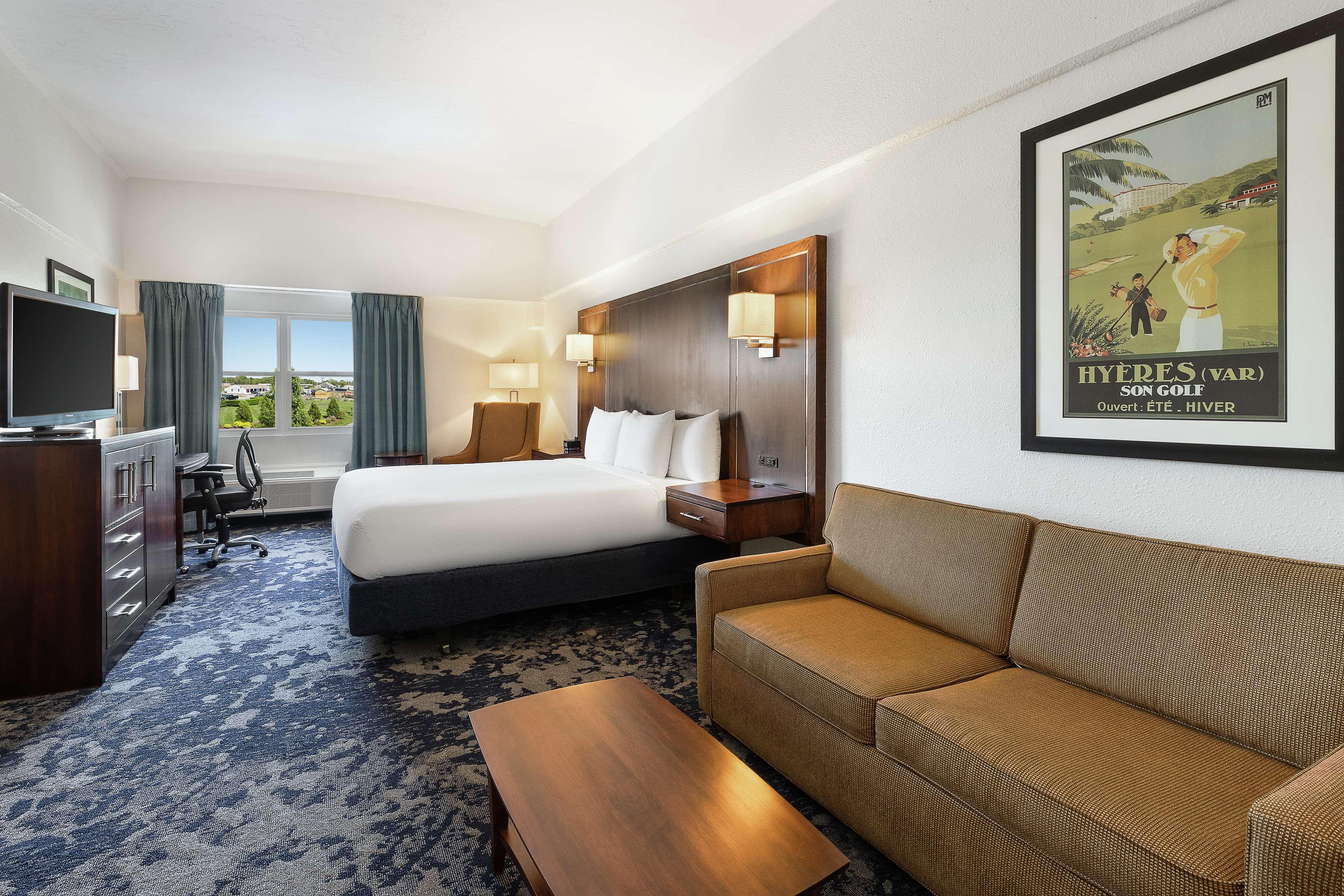 Hotel Doubletree By Hilton Cape Cod - Hyannis Exterior foto