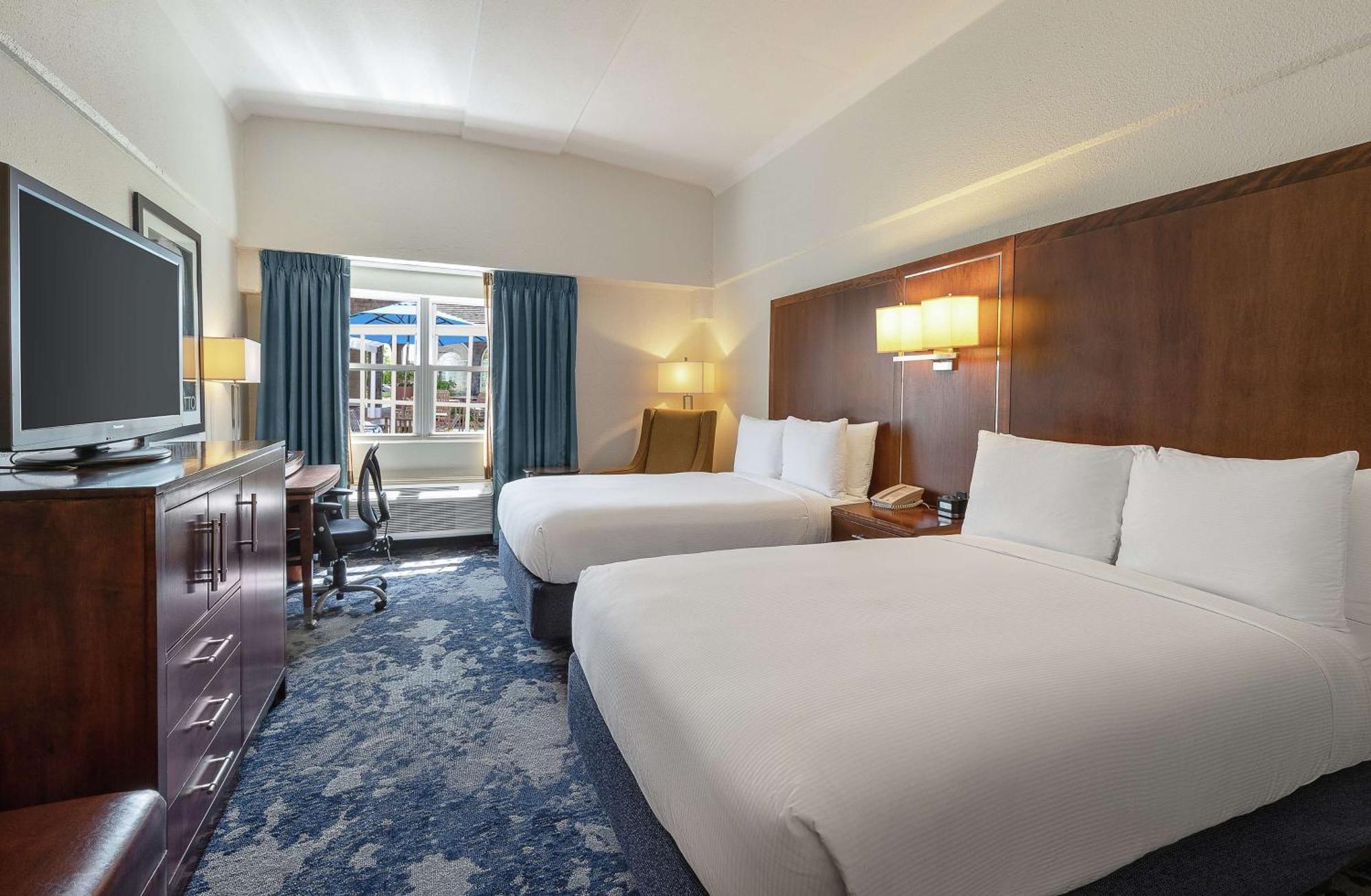 Hotel Doubletree By Hilton Cape Cod - Hyannis Exterior foto