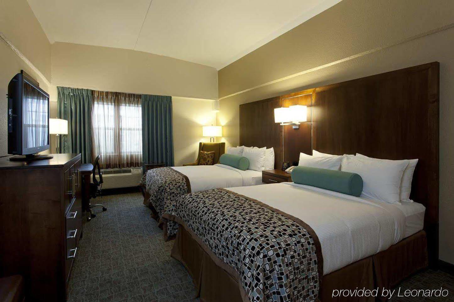 Hotel Doubletree By Hilton Cape Cod - Hyannis Exterior foto