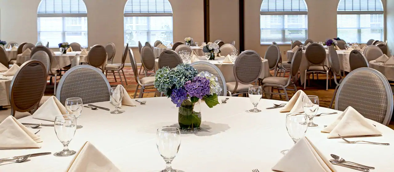 Hotel Doubletree By Hilton Cape Cod - Hyannis Exterior foto